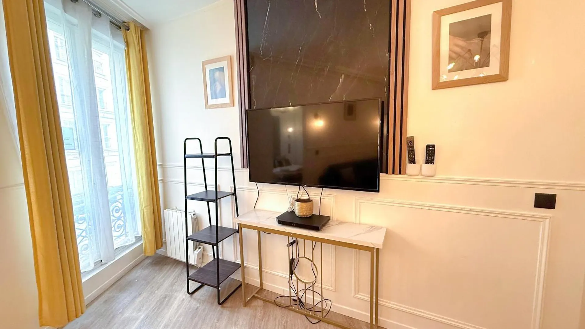107 - Urban Luxury Opera Vinci Apartman Párizs Franciaország