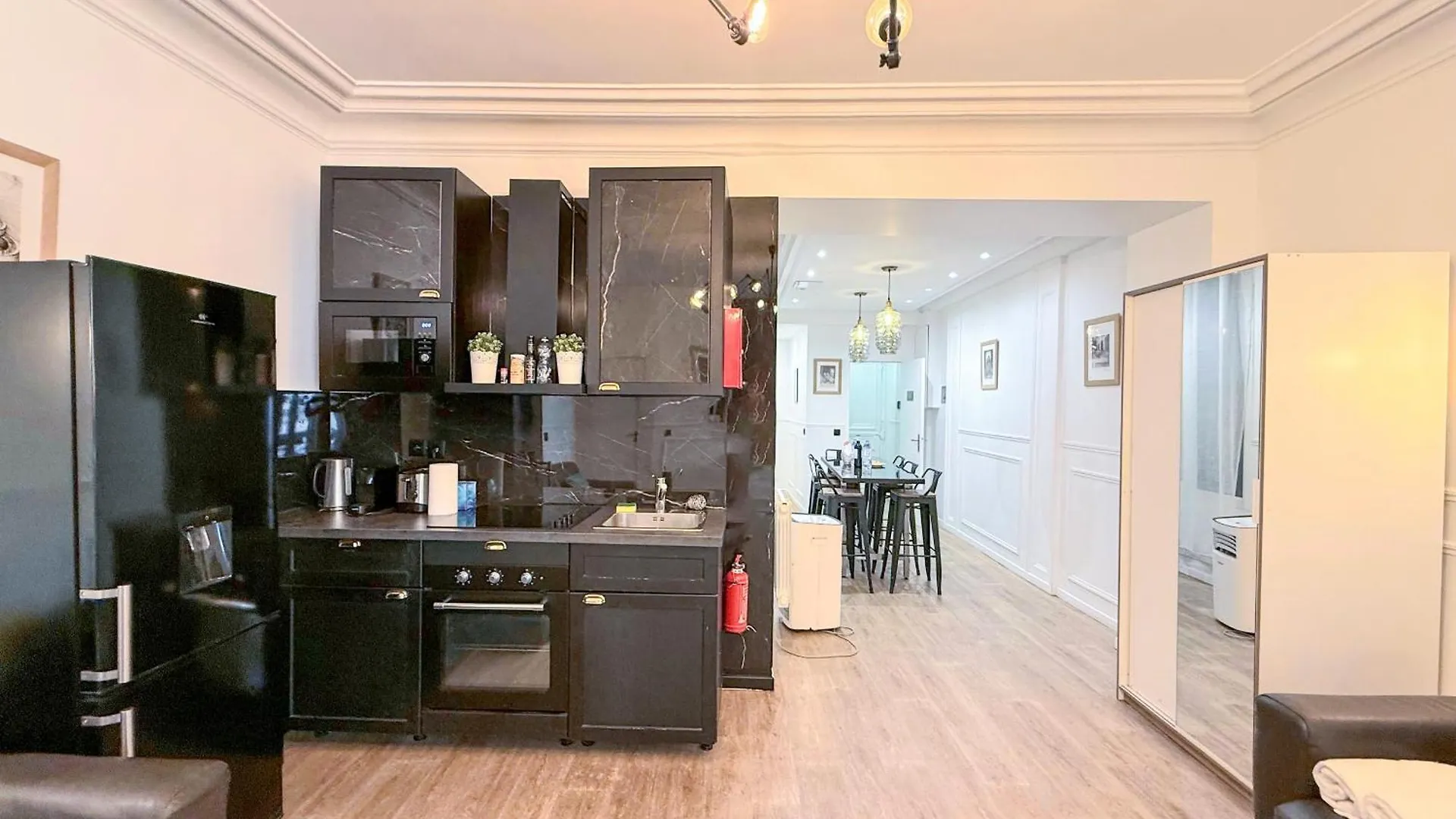 107 - Urban Luxury Opera Vinci Apartman Párizs