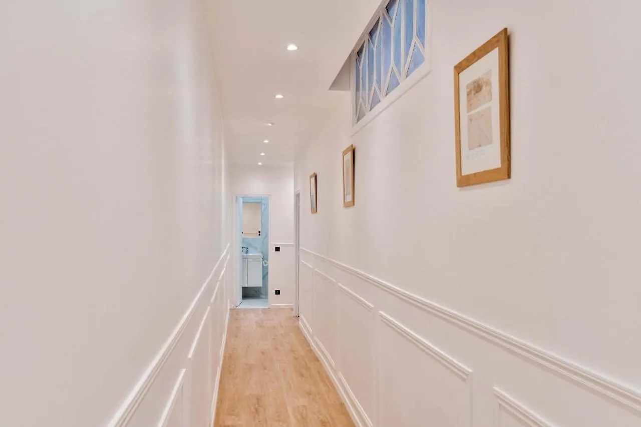 107 - Urban Luxury Opera Vinci Apartman Párizs Franciaország